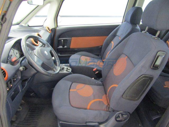 PEUGEOT 1007 1.4 Happy 73 CV NEOPATENTATI