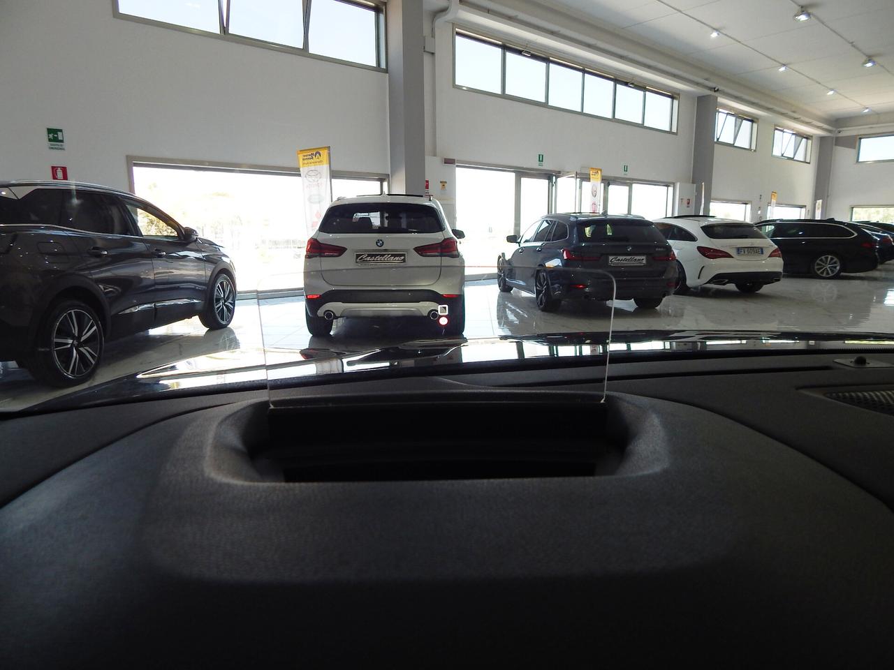 Citroen C4 1.5 bluehdi Shine S&S NAVI-PELLE-PARK-KAMERA