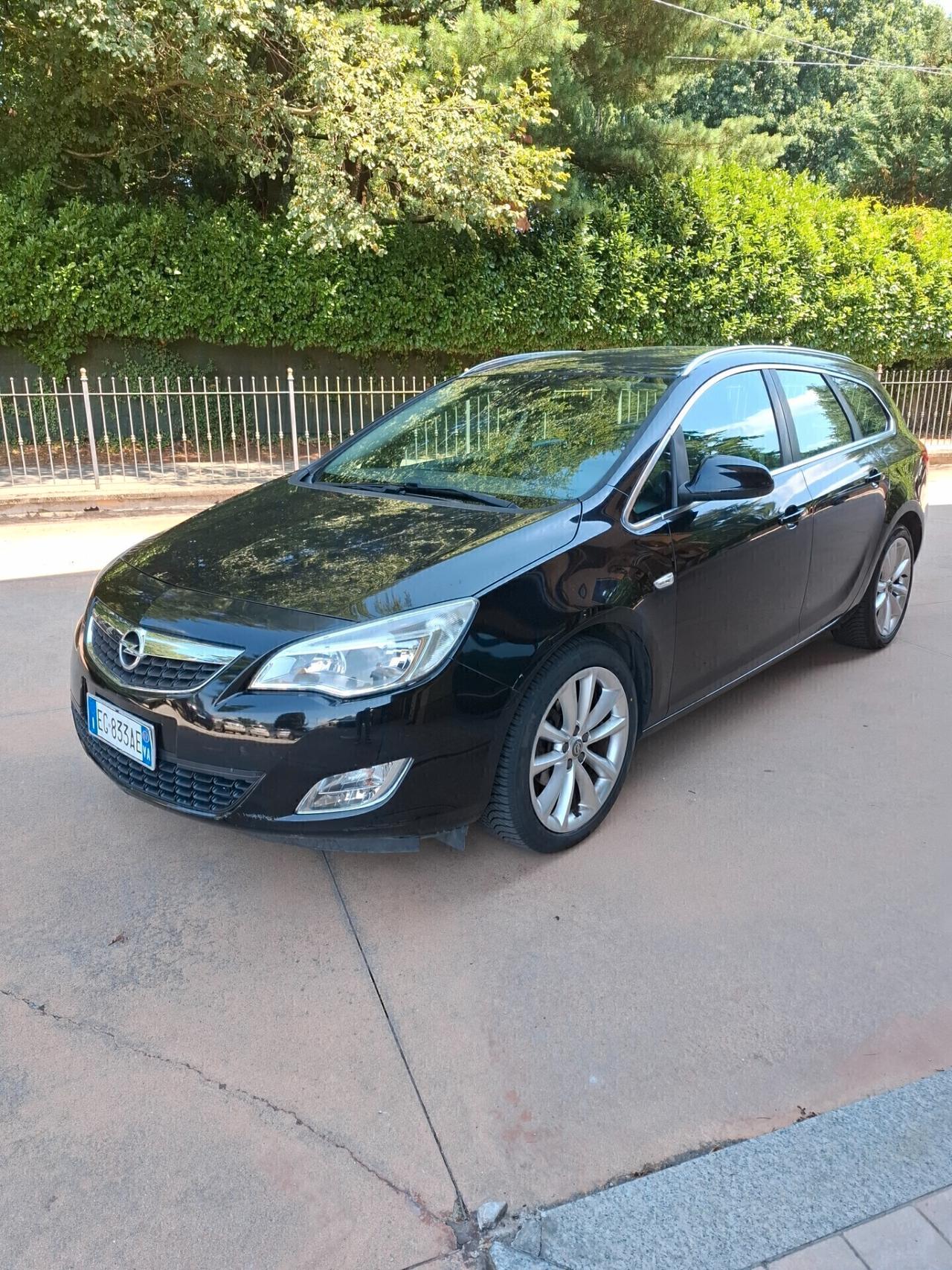 Opel Astra 1.4 Turbo 140CV Sports Tourer Cosmo