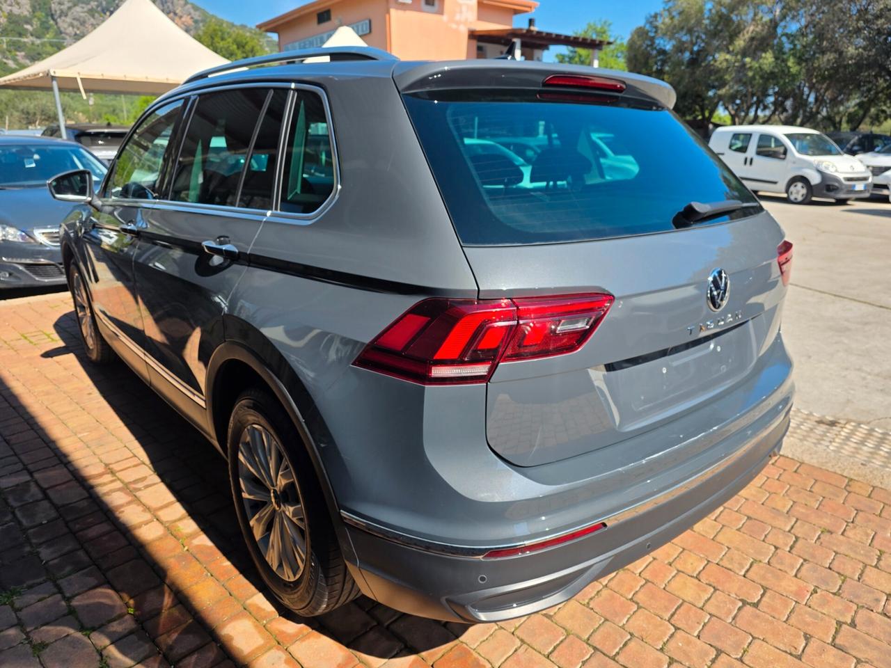 Volkswagen Tiguan 2.0 TDI 150 CV SCR DSG Elegance