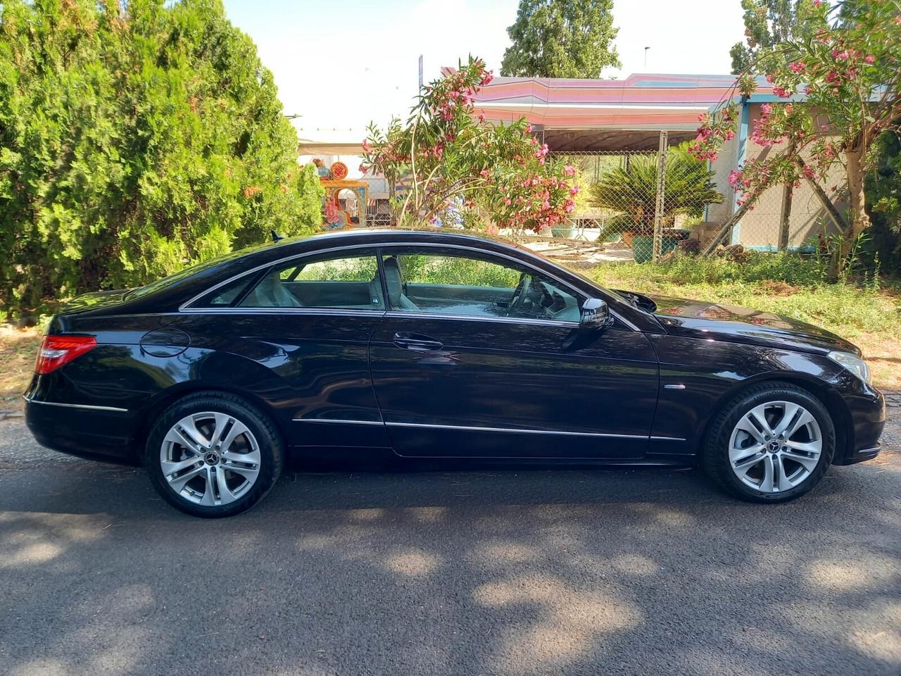 Mercedes-benz classe E Coupè EURO 5 220 CDI MANUALE