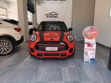Mini Mini 2.0 Cooper SD Allestimento Jhon Cooper Works 5 porte TETTO