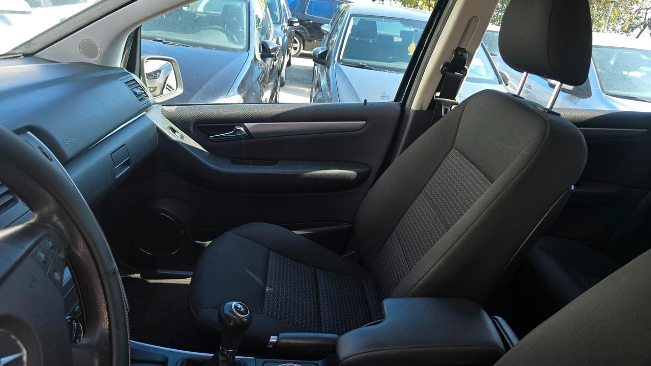 Mercedes-benz A 180 160 BlueEFFICIENCY