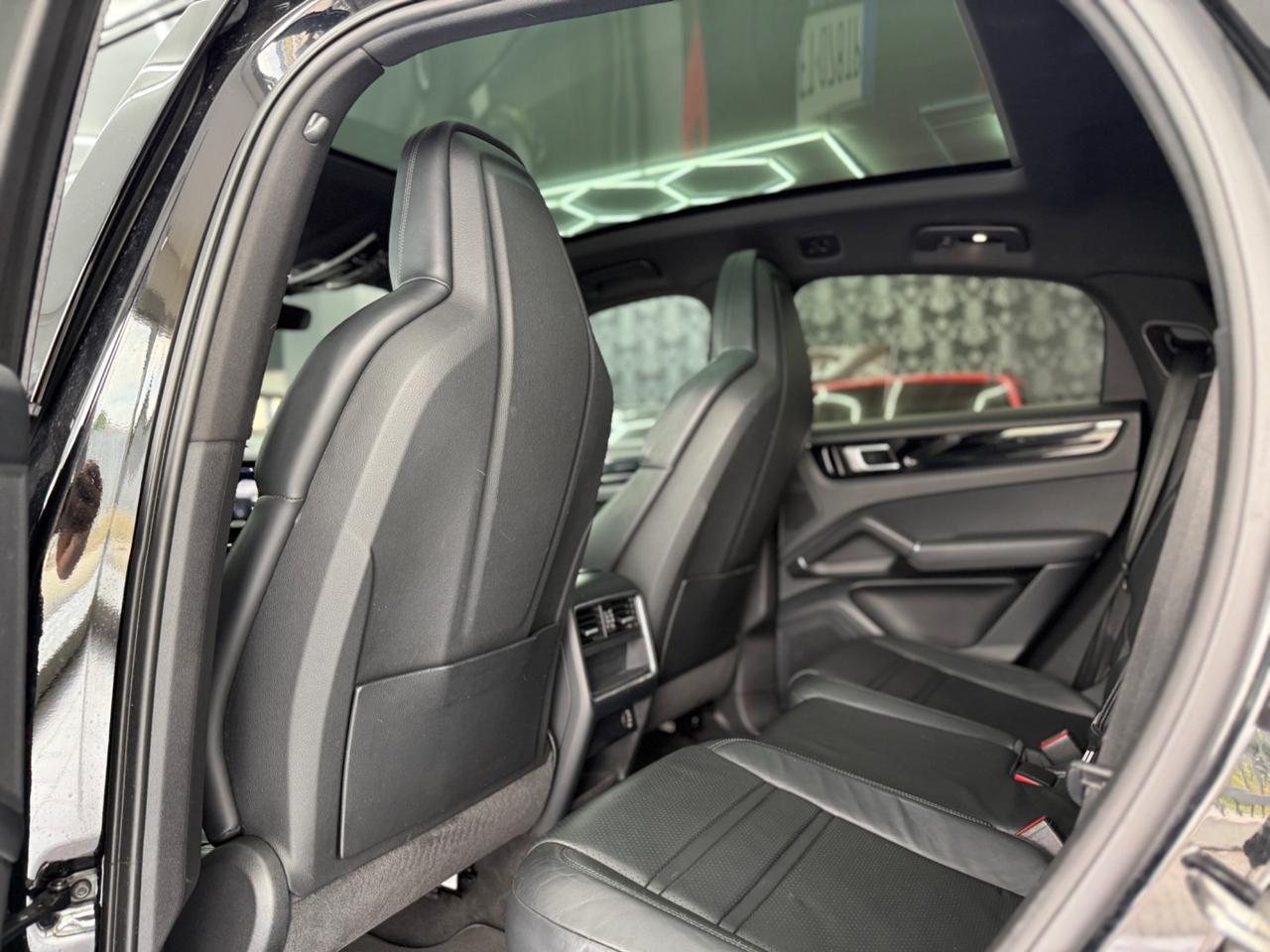 Porsche Cayenne 3.0 V6