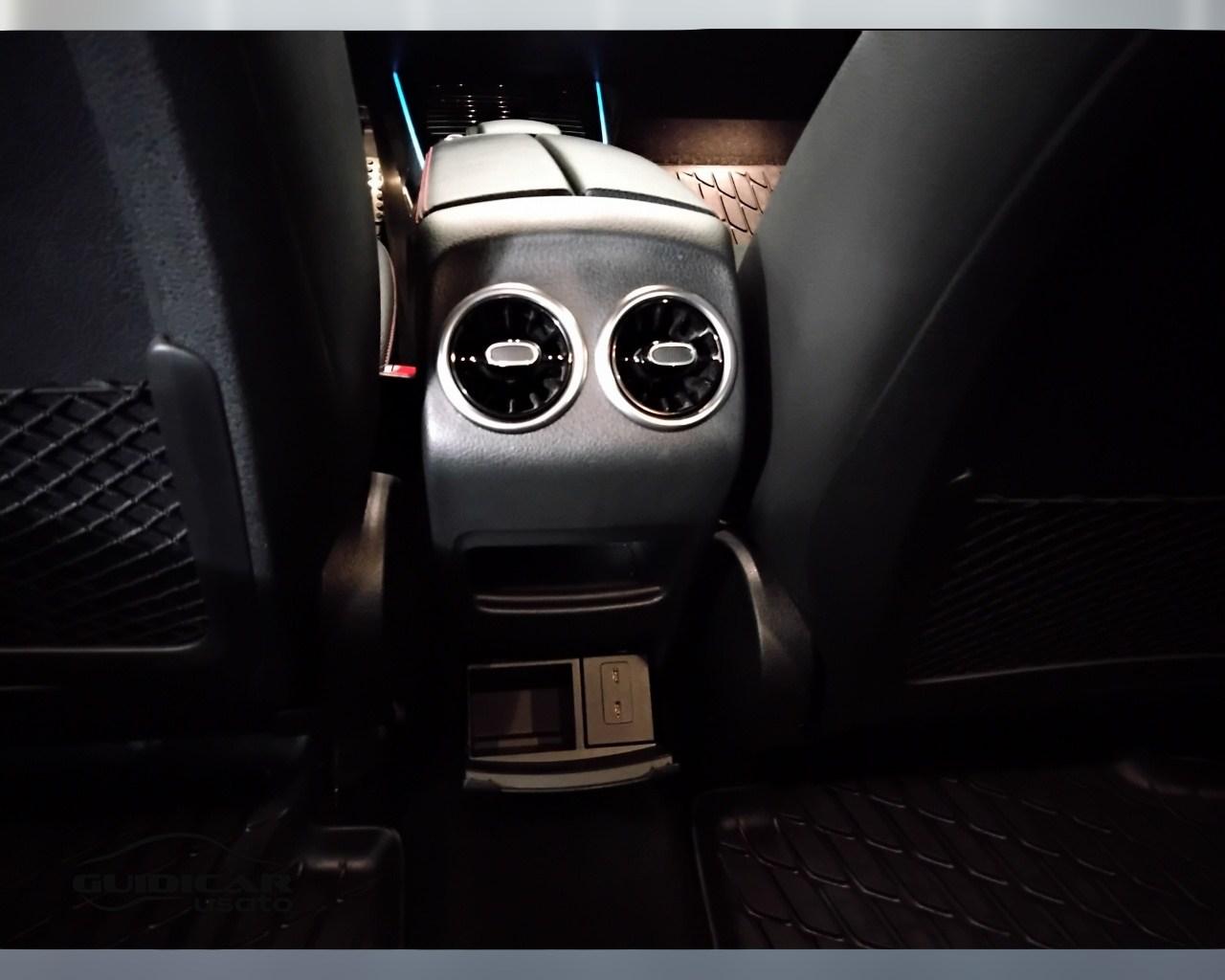 Mercedes-Benz GLB - X247 2019 - GLB 200 d Premium auto