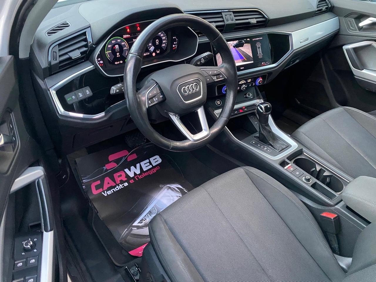 AUDI Q3 SPB 45 TFSI S-TRONIC NAVY LED Cam 2021