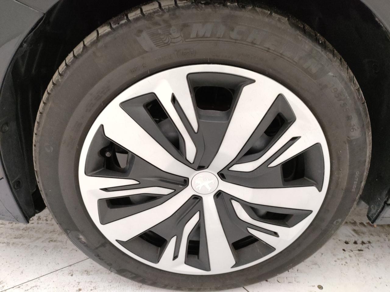 PEUGEOT 208 II 2019 - 208 1.2 puretech Active Pack s&s 75cv
