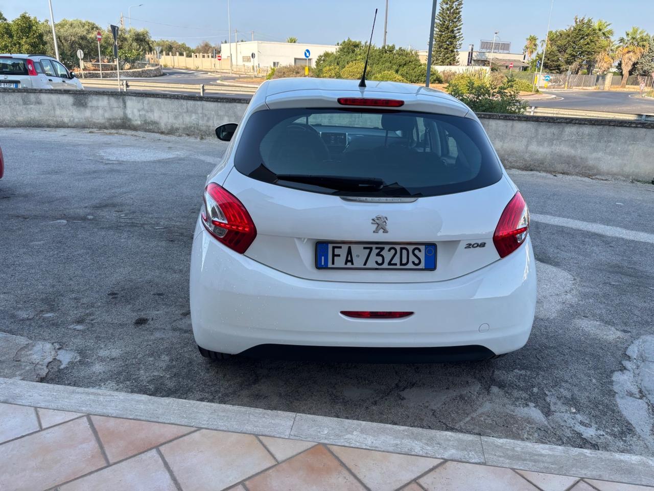 Peugeot 208 1.4 HDi 68 CV 5 porte Access