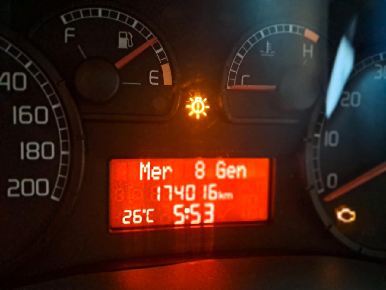 FIAT PUNTO 1.2 5PORTE-NEOPATENTATI-Euro 2690