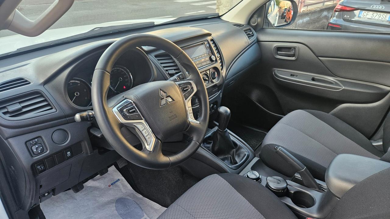 Mitsubishi L200 2.3 DI-D 150CV 4WD DOUBLE CAB INTENSE N1 + IVA