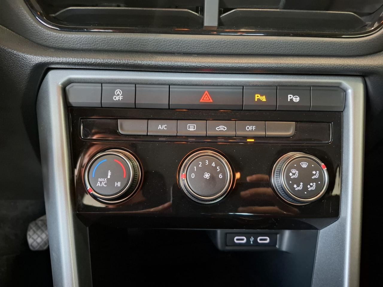 Volkswagen T-Roc Benzina Manuale