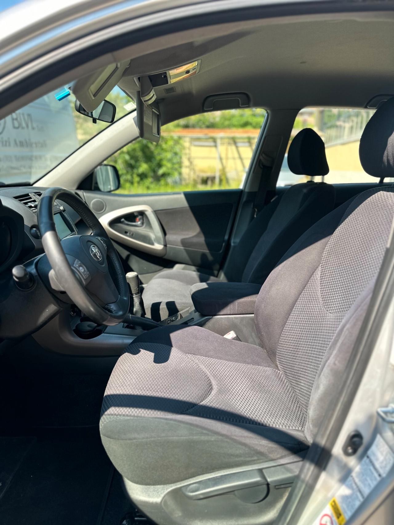 Toyota RAV 4 RAV4 2.0 Sol