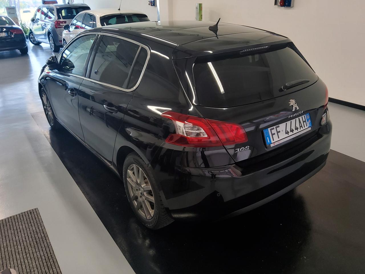 Peugeot 308 BlueHDi 120 S&S Allure