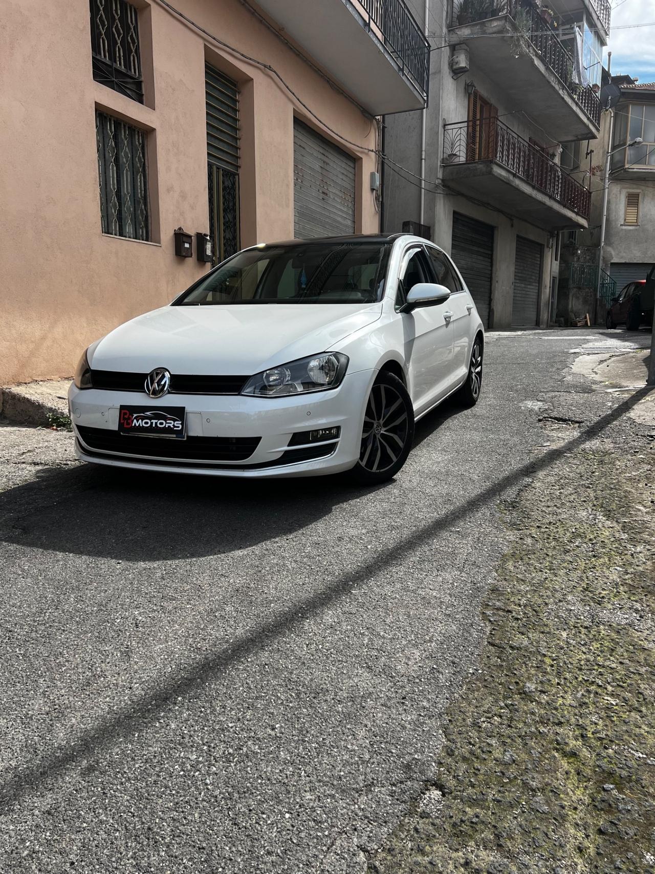 Volkswagen Golf 7 1.6 TDI con tettuccio apribile