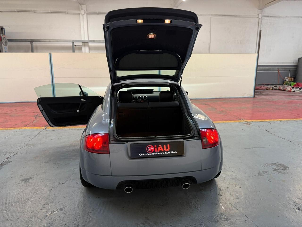 Audi TT Coupé 3.2 V6 cat quattro