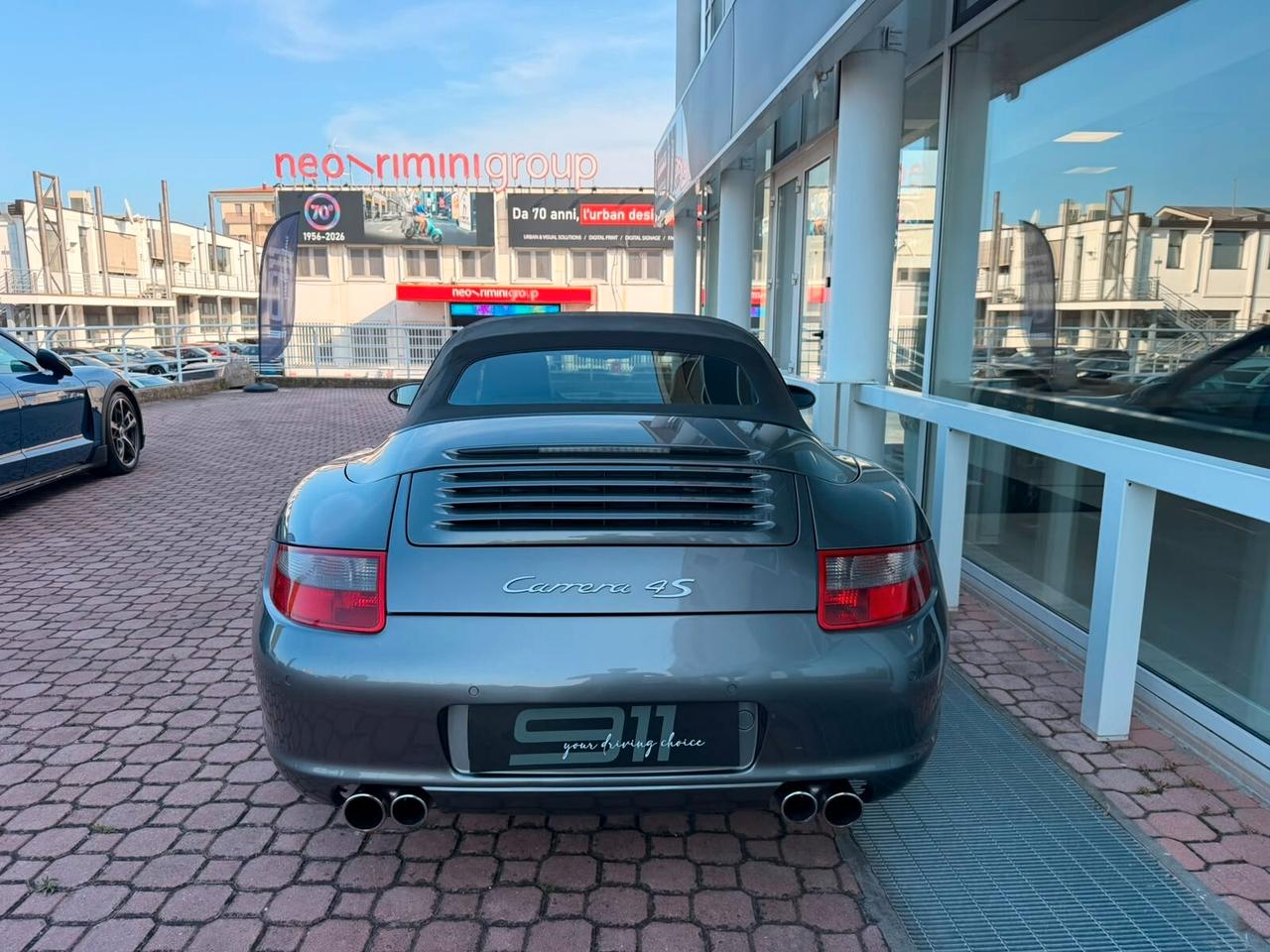 Porsche 911 Carrera 4S Cabriolet