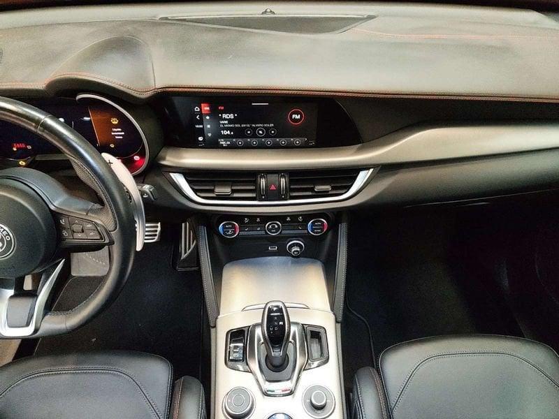 Alfa Romeo Stelvio 2.2 t Tributo Italiano Q4 210cv auto