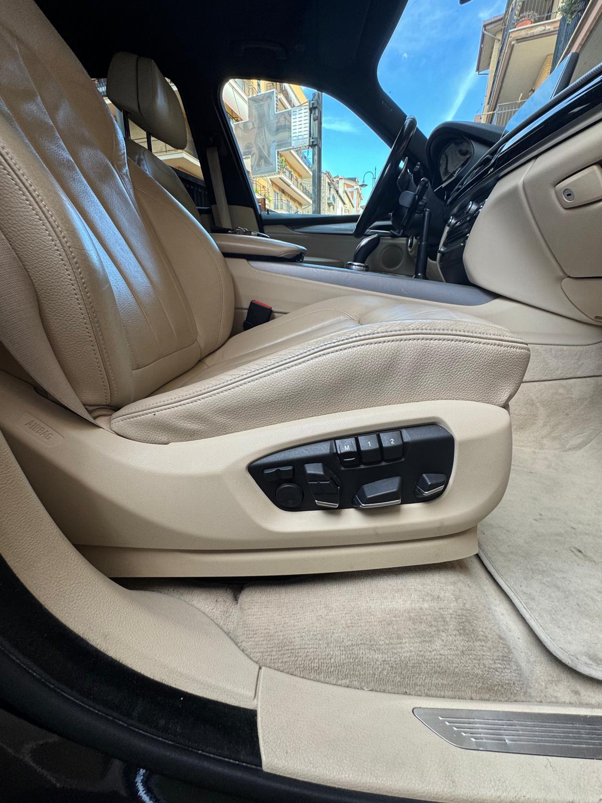 BMW X5 xdrive30d Experience 258cv auto