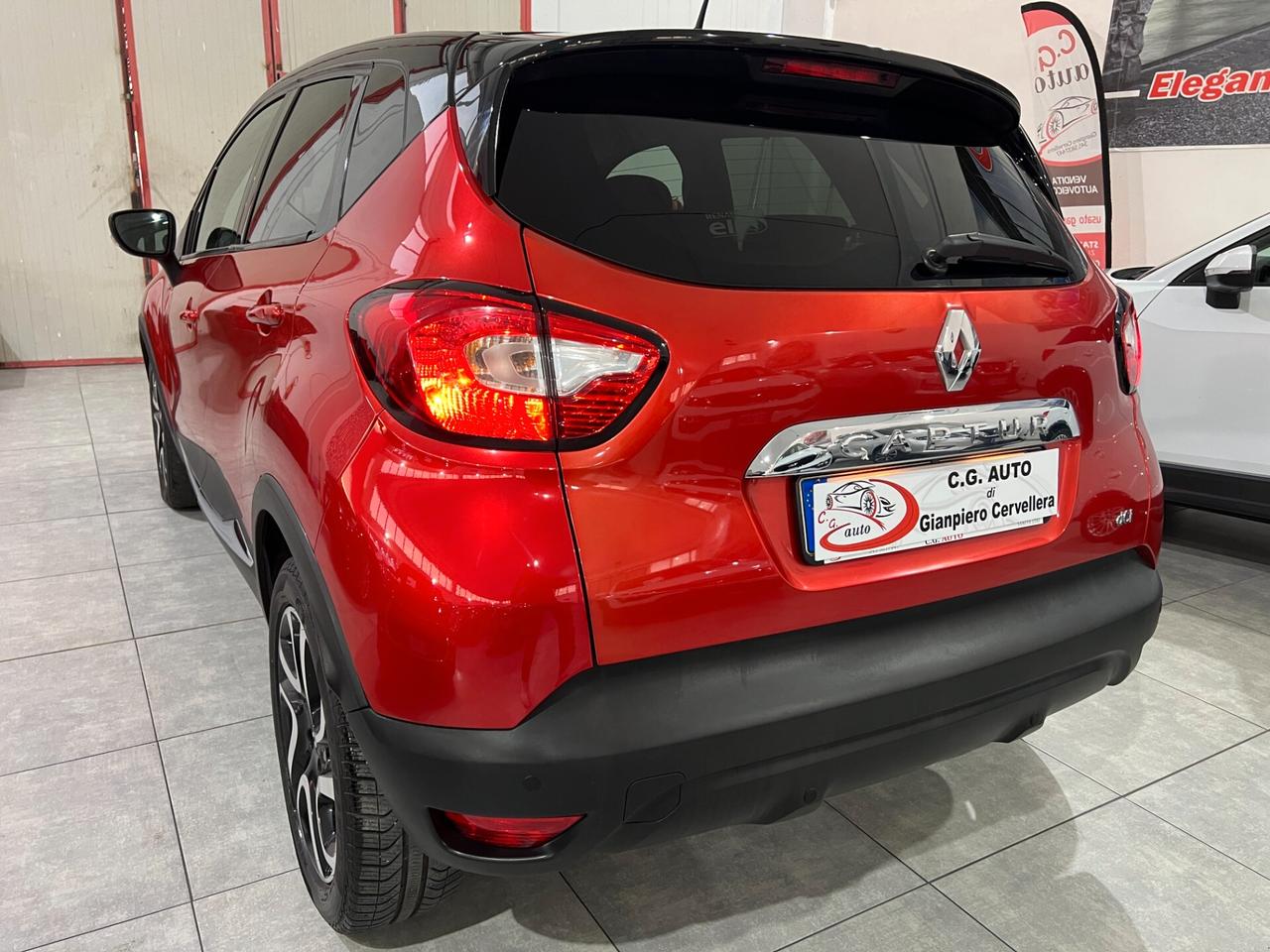 Renault Captur 1.5 90 CV - Energy Iconic - 2016