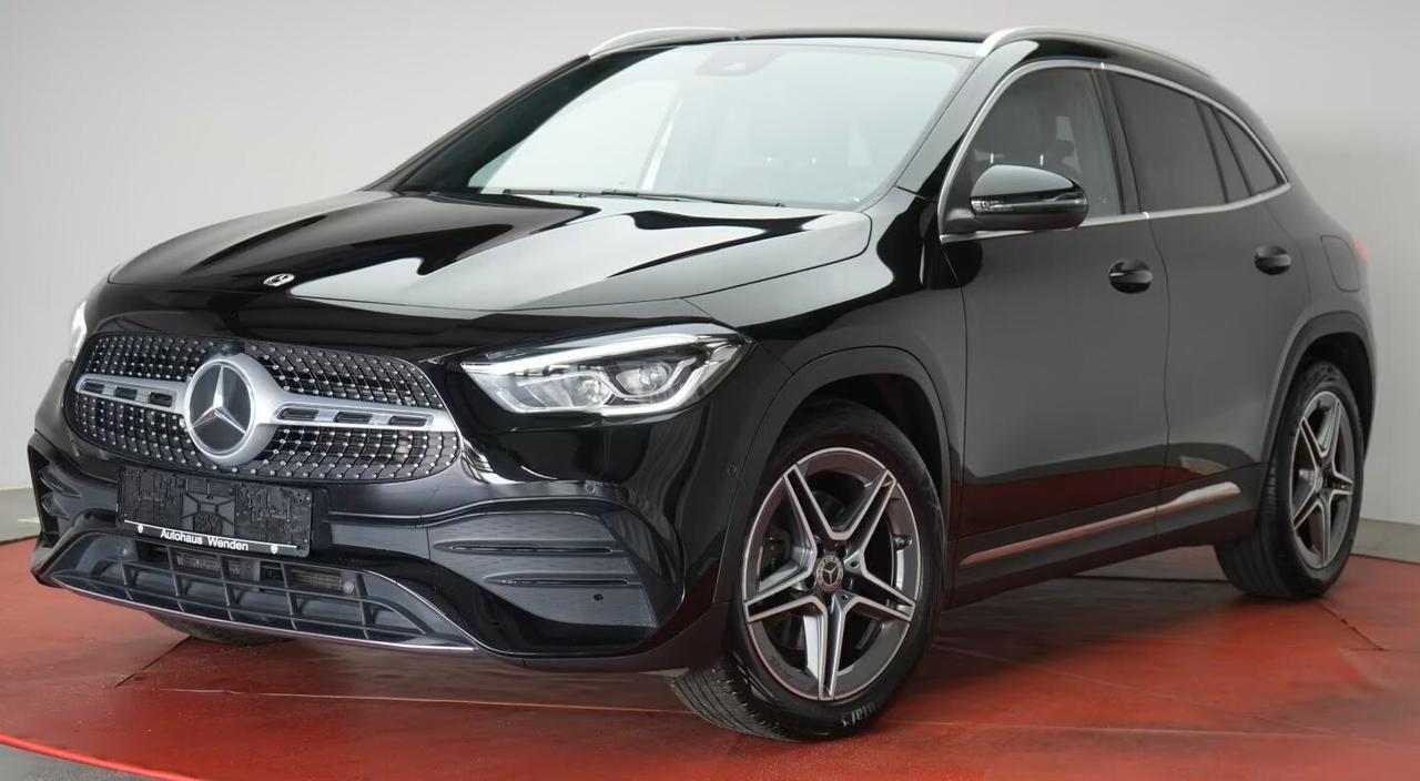 Mercedes-benz GLA 200 Automatic AMG - KAMERA - LED - NAVI