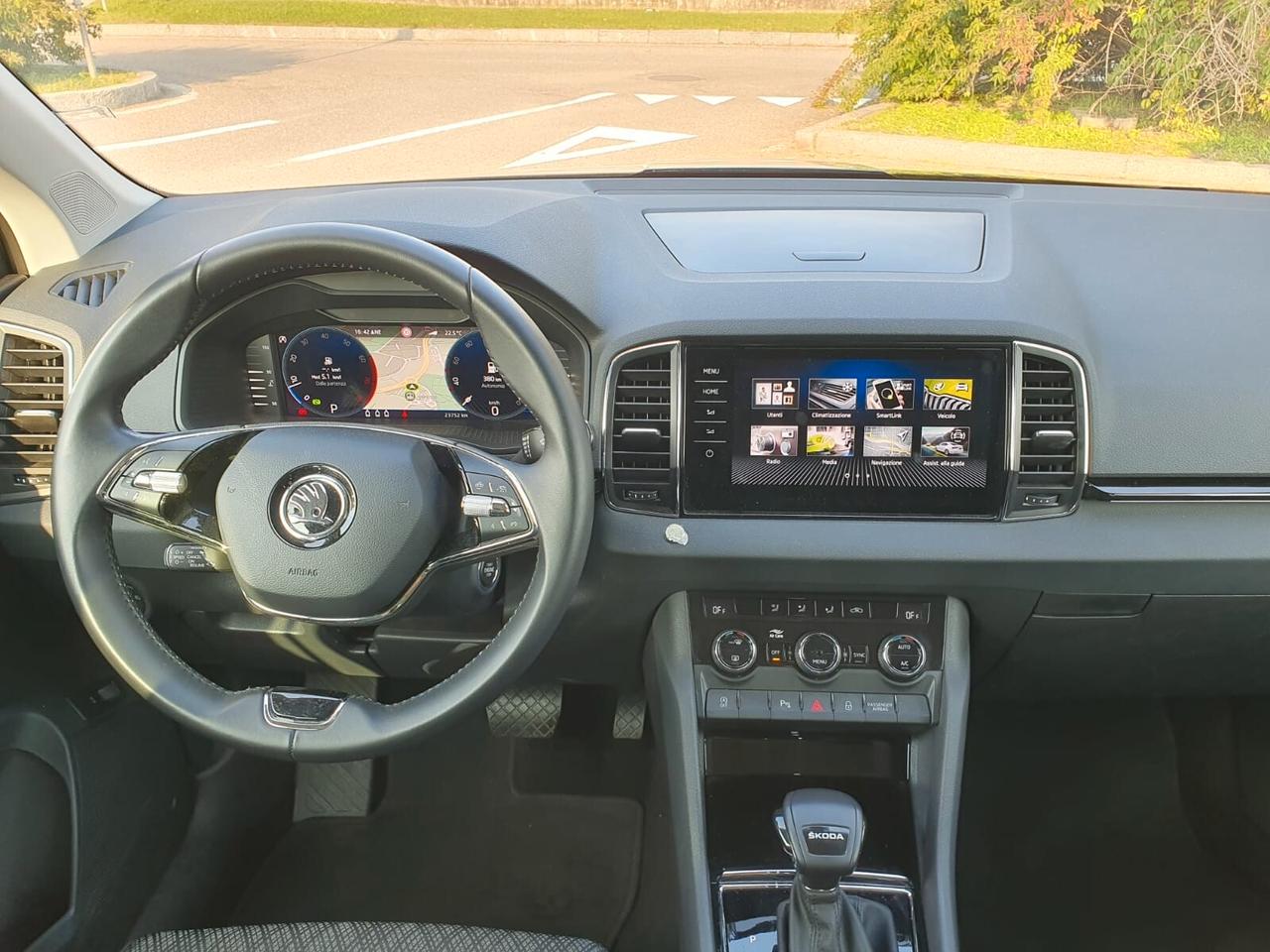 Skoda Karoq 1.5 TSI ACT DSG Style RESTYLING CON TANTI OPTIONAL - PREZZO REALE -