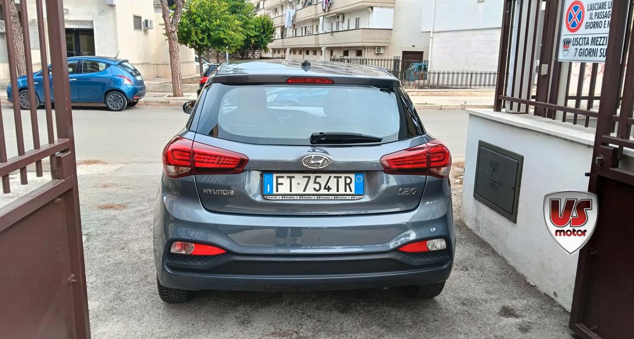 HYUNDAI I20 1200 BENZ -PREZZO PROMO!