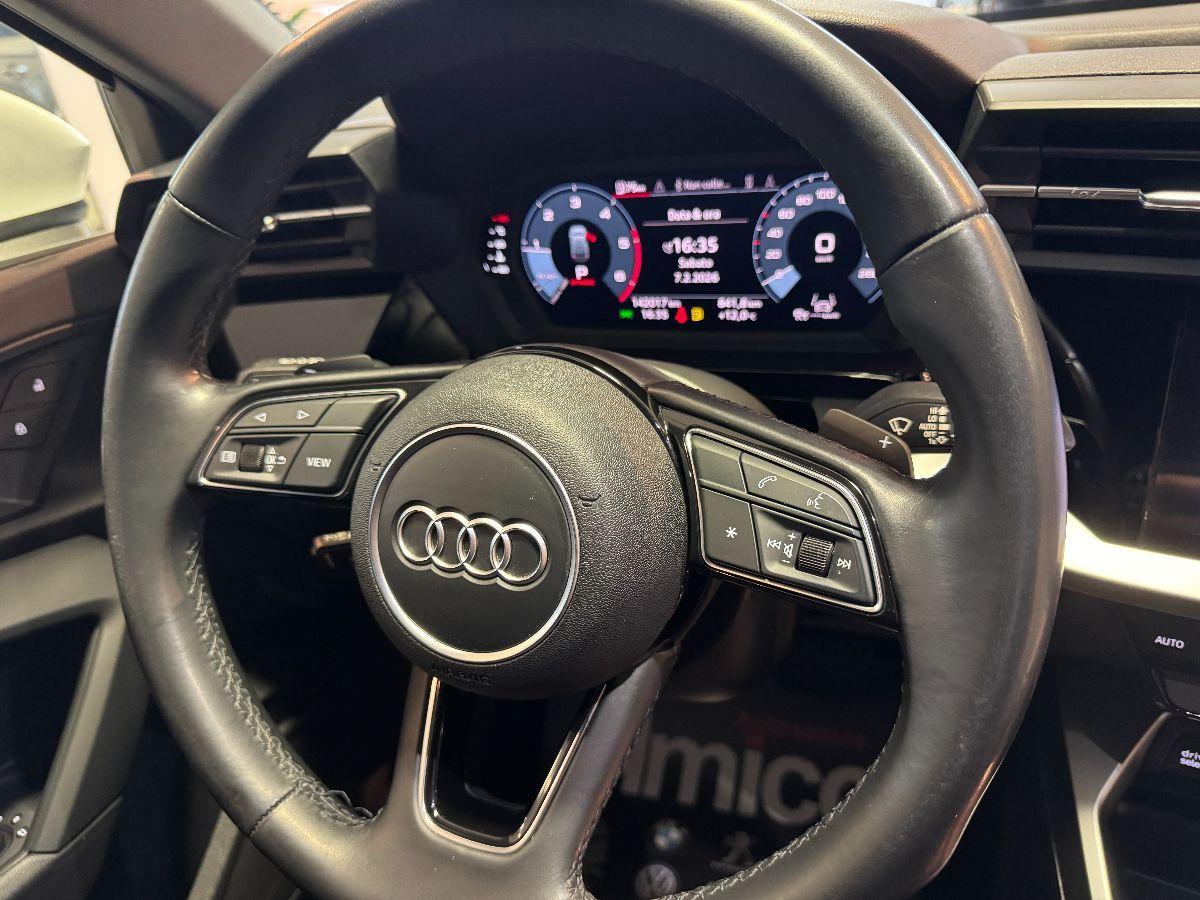 AUDI A3 SPB 30 TDI 116 CV S-tronic S-line/Cockpit