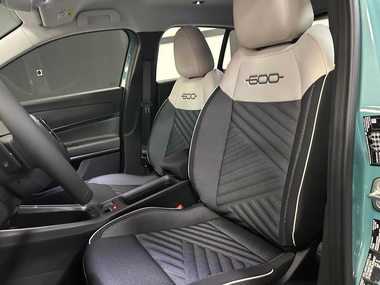 Fiat 600 Hybrid 110 CV DCT MHEV Pop PROMO KM0