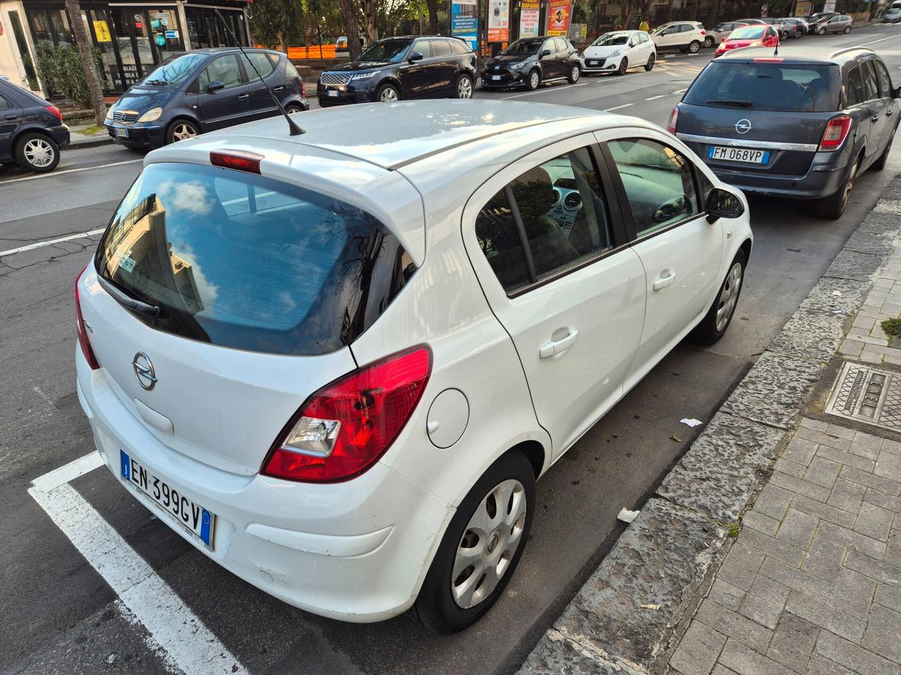 Opel Corsa 1.2 5 porte Sport