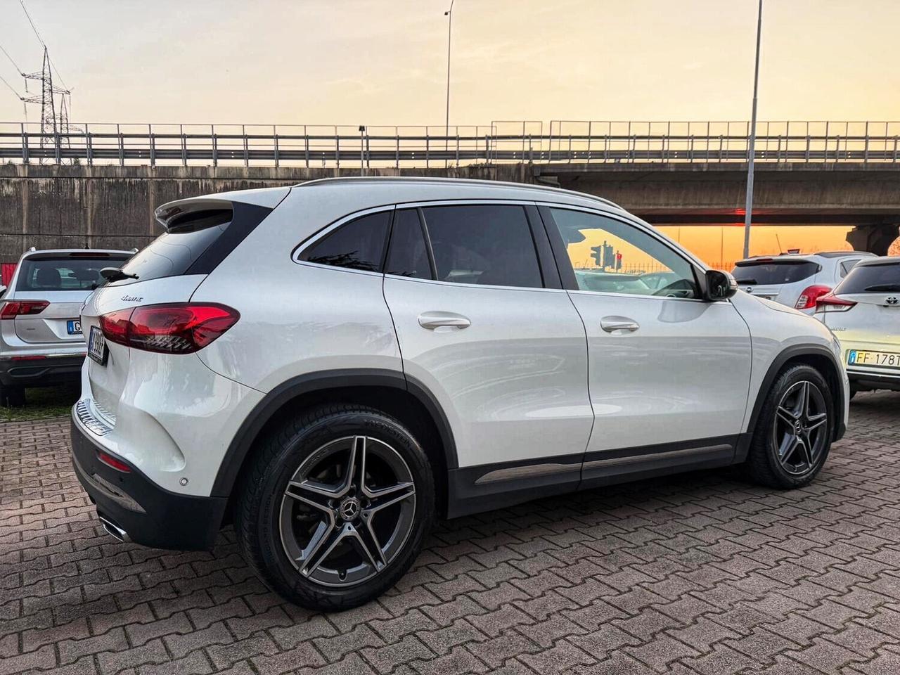 Mercedes-benz GLA 200 d Automatic 4Matic Premium
