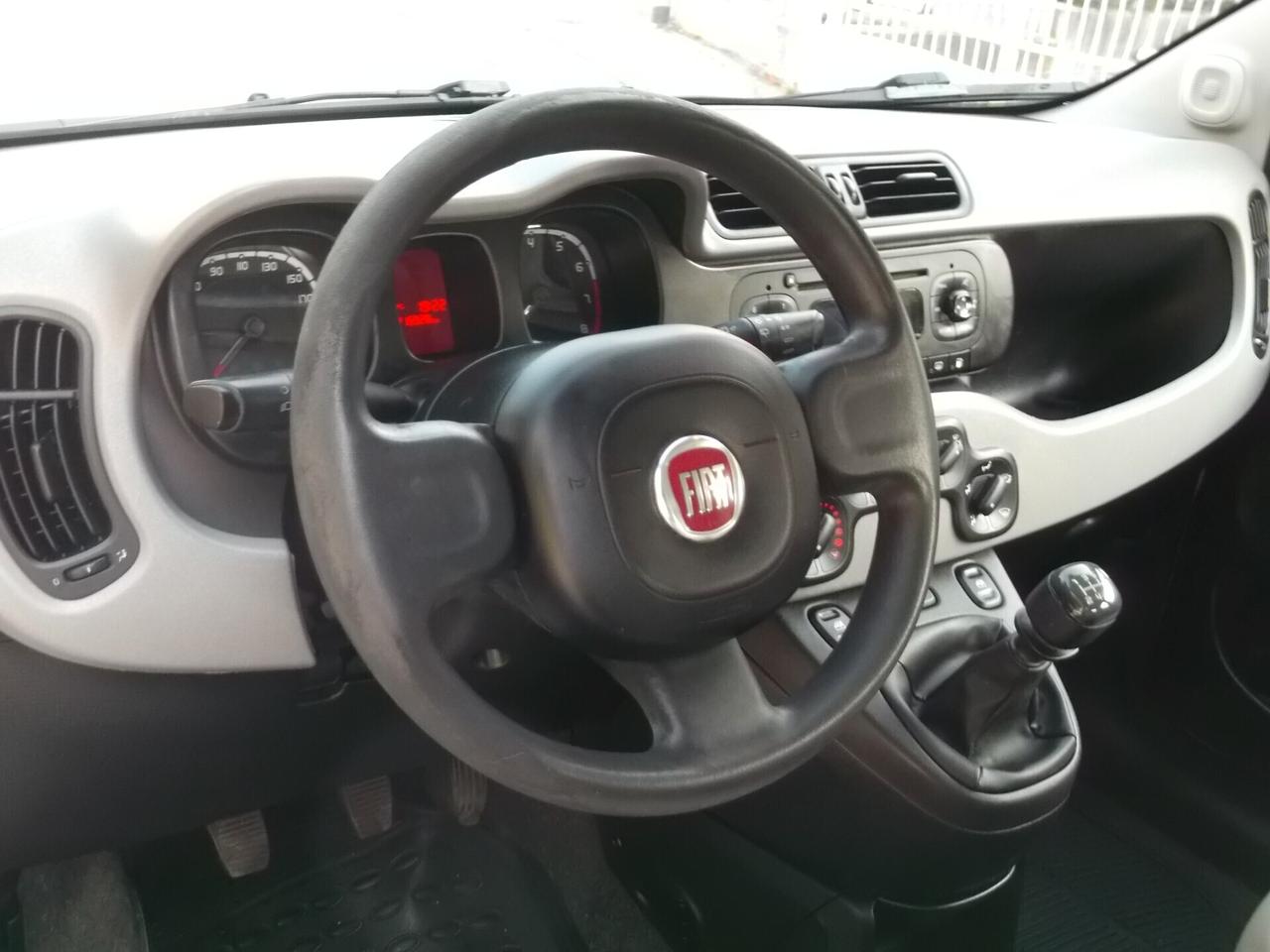 Panda 1.0 Turbo Metano Lounge 2014