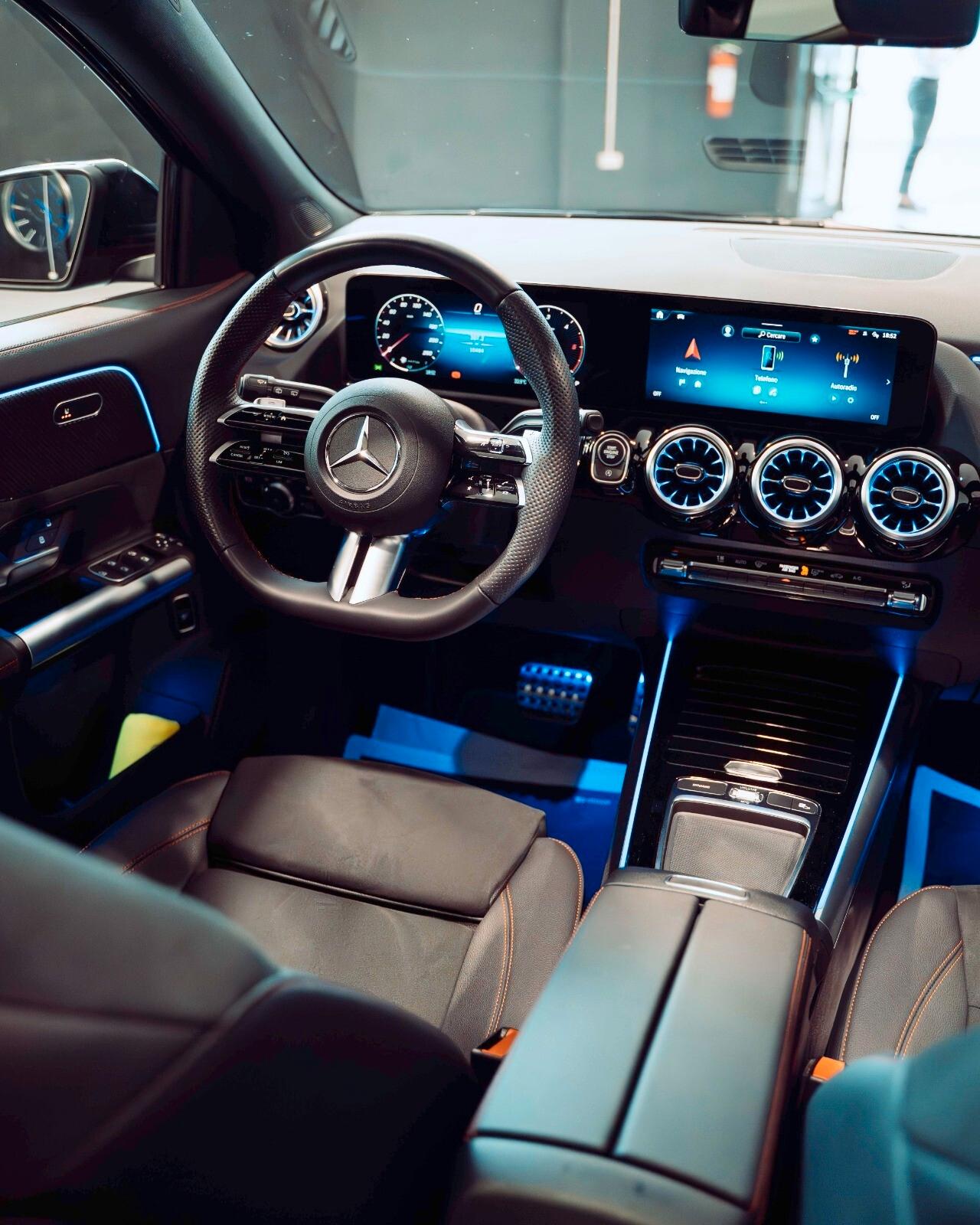 Mercedes-benz GLA 200d AMG Line Premium IVA ESP/TETTO/19"