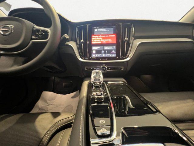 VOLVO V60 T6 Plug-in Hybrid AWD automatico Plus Dark
