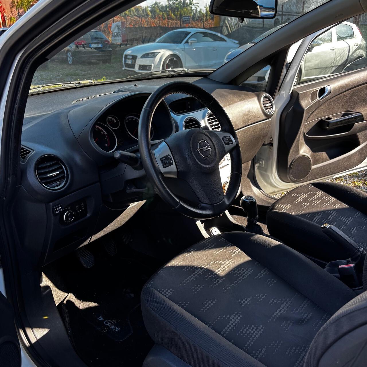 Opel Corsa 1.2 85CV 5 porte GPL-TECH Club