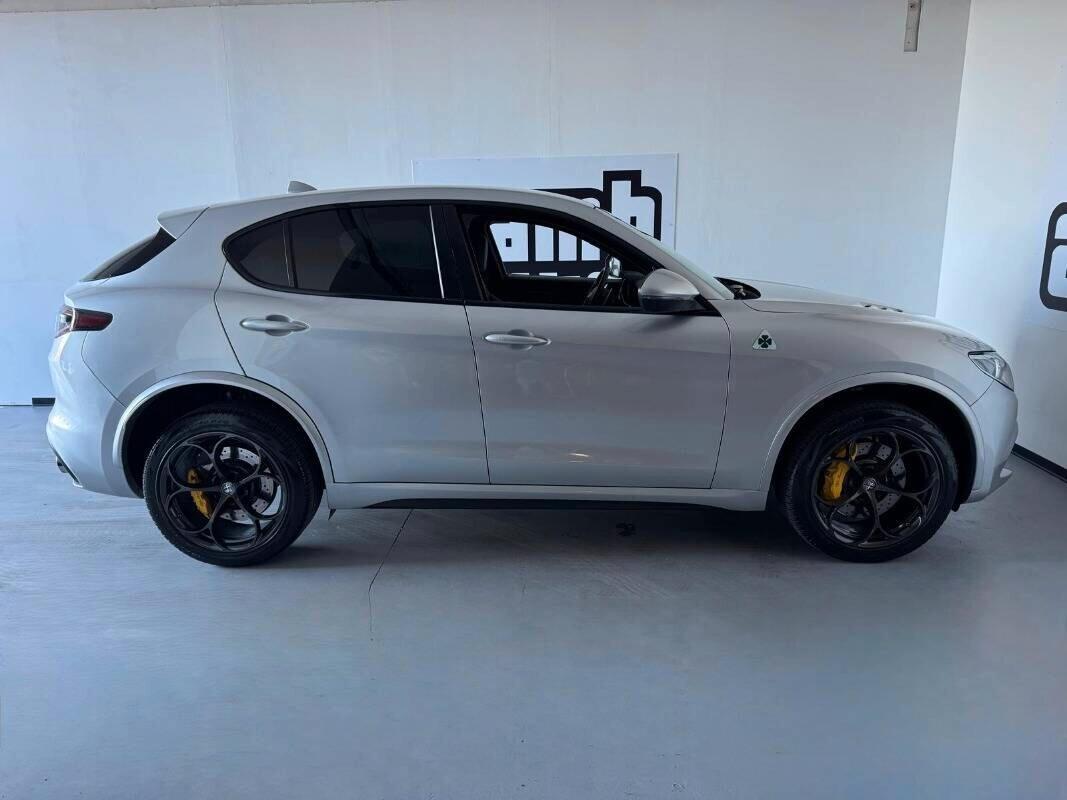Alfa Romeo Stelvio 2.9 Bi-Turbo V6 510 CV AT8 Quadrifoglio
