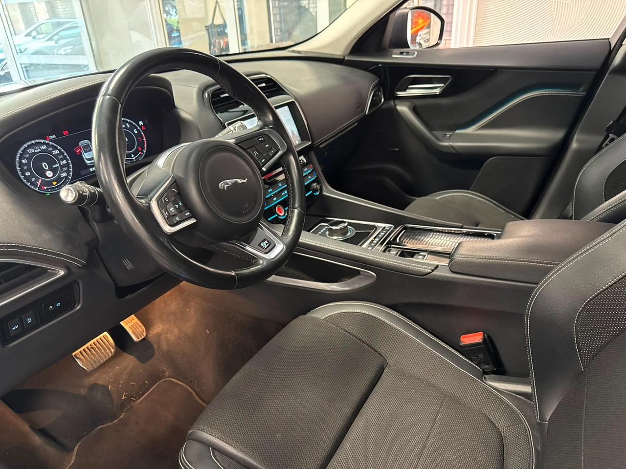 Jaguar F-Pace 2.0 250 CV AWD aut. R-Sport