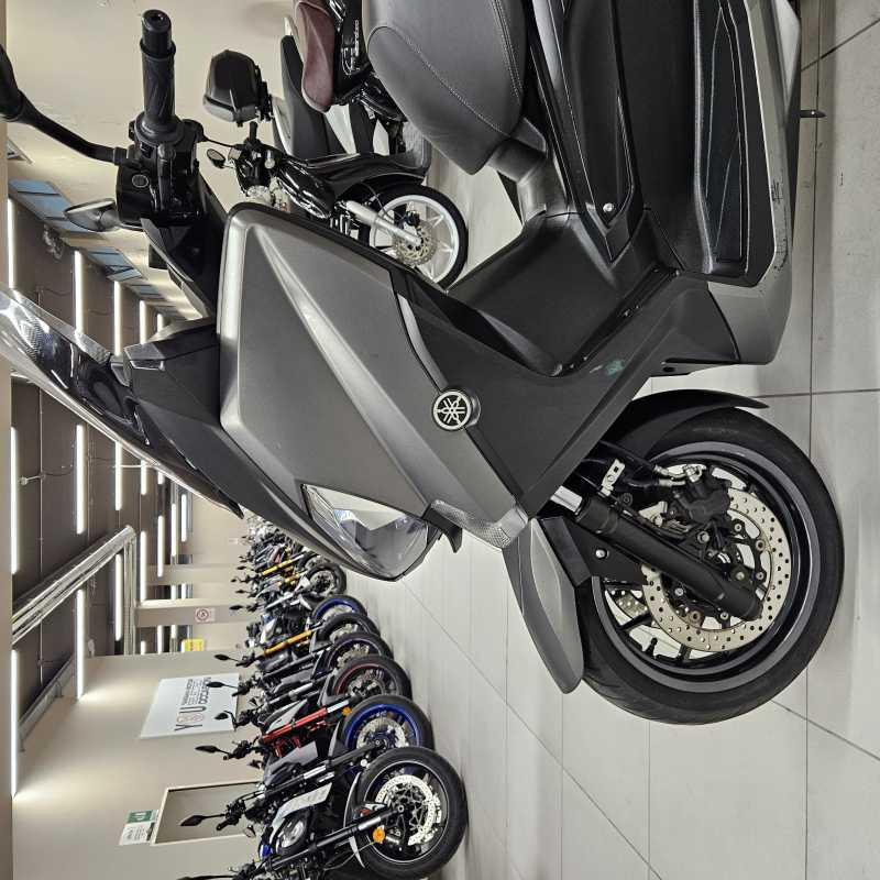 Yamaha X-Max 400 - 2016