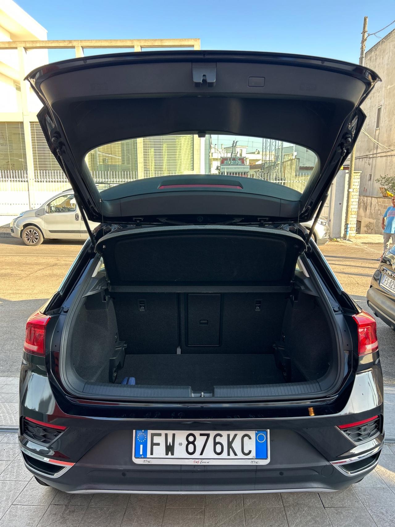 Volkswagen T-Roc 2.0 150 CV UNITED-2019/VIRTUAL/17”/BI-COLOR