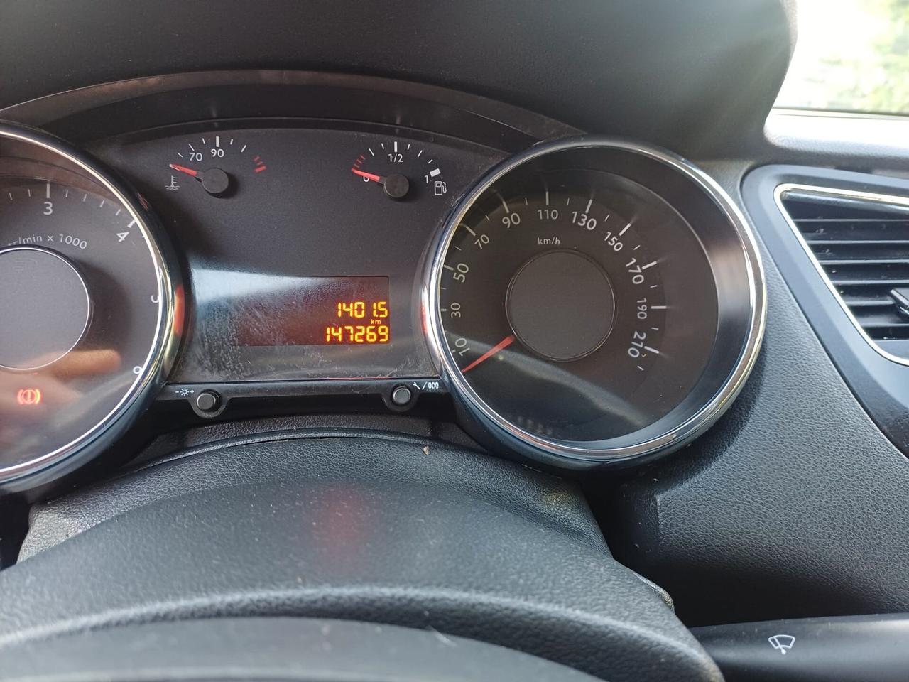 Peugeot 5008 1.6 HDi 112CV Tecno