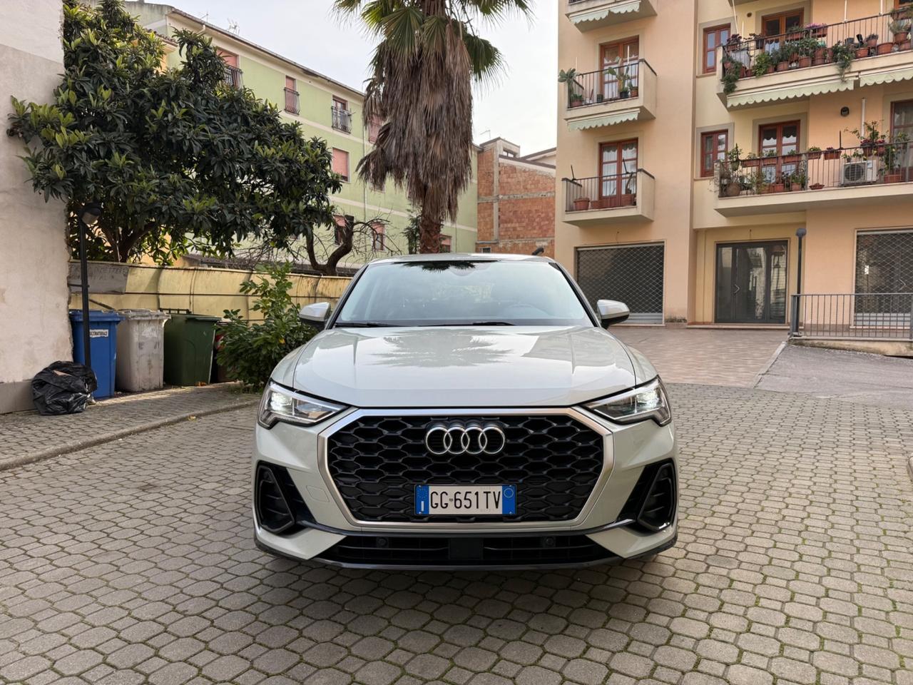 Audi Q3 SPB 35 TDI S tronic Business Plus