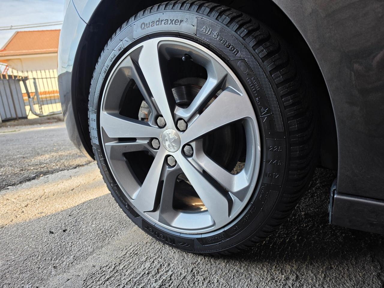 Peugeot 308 BlueHDi 100 S&S FULL