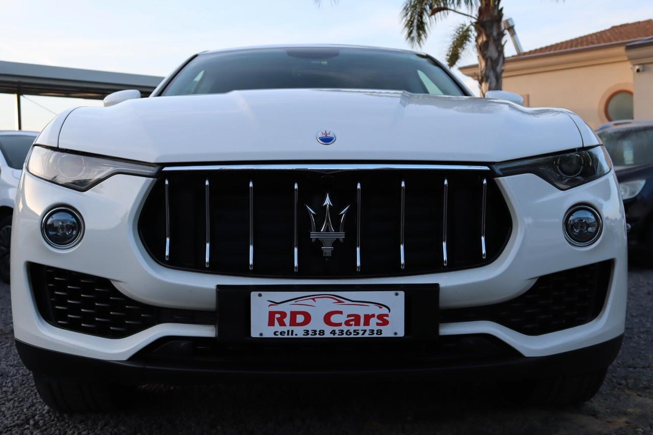 Maserati Levante V6 Diesel 275 CV AWD TETTUCCIO APRIBILE