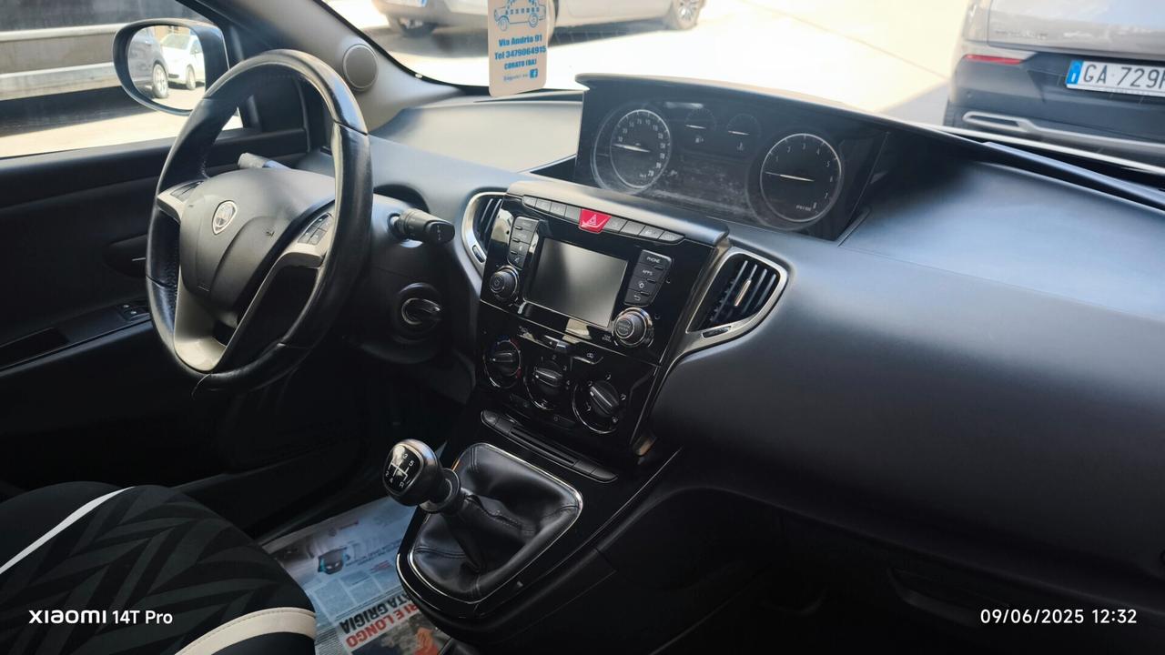 Lancia Ypsilon 1.2 69CV Gold SENSORI 2016
