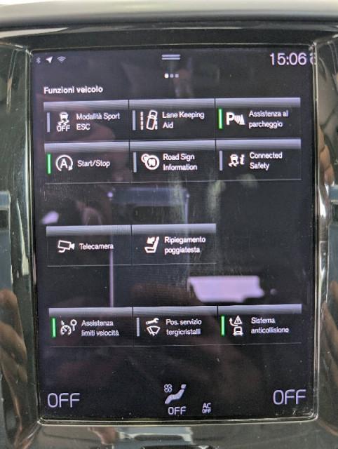 Volvo XC60 2.0 b4 Momentum Pro awd auto