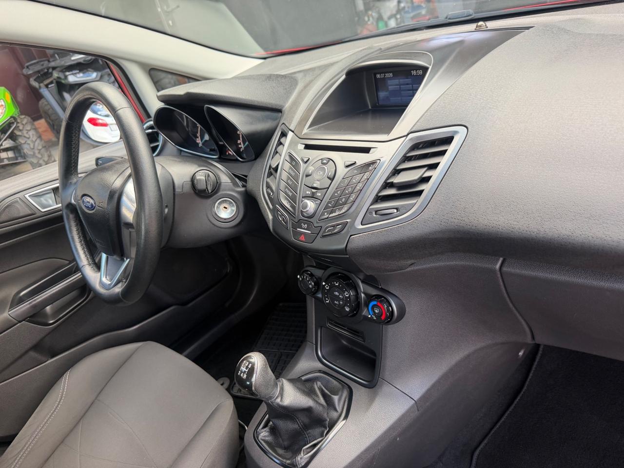 Ford Fiesta 1.2 60CV 5 porte Titanium