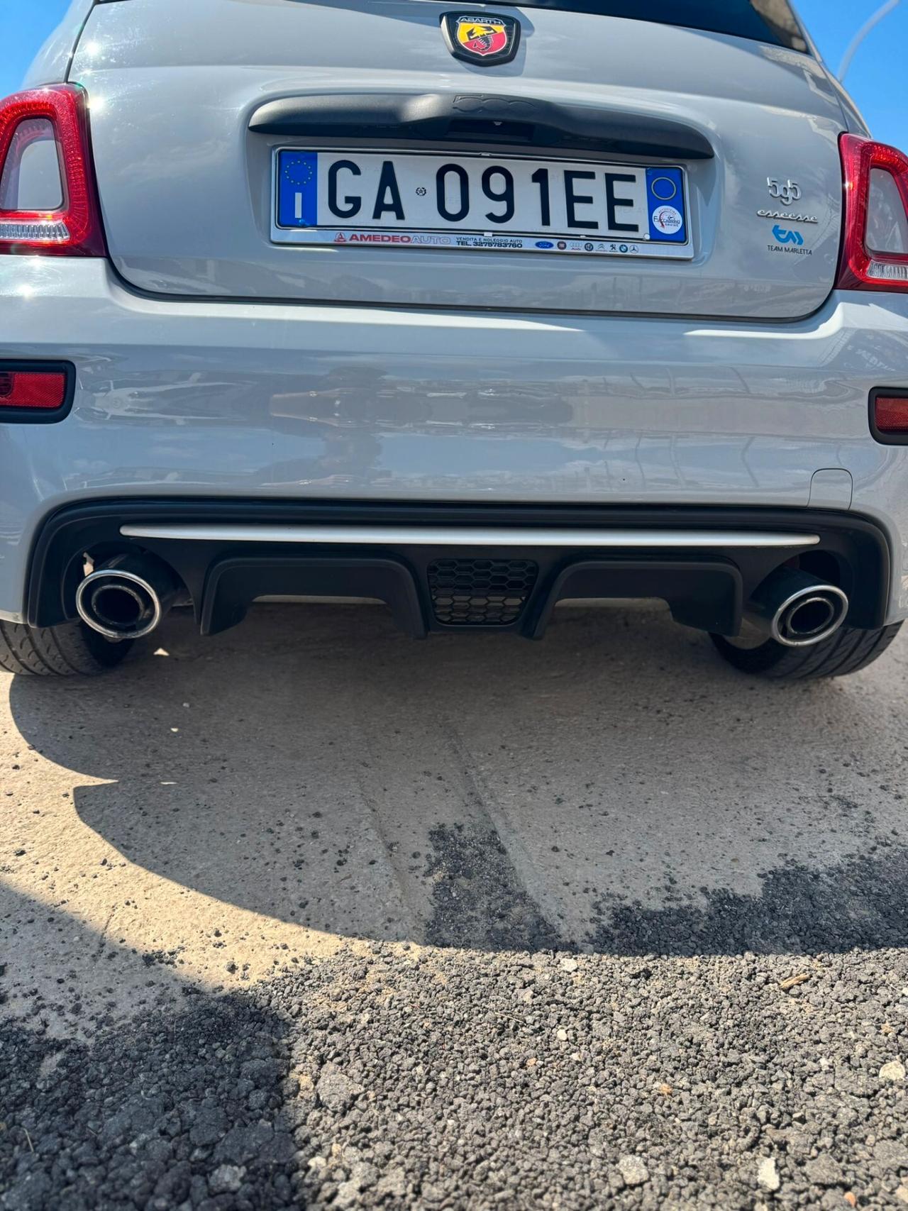 Abarth 595 1.4 Turbo T-Jet 180 CV Esseesse