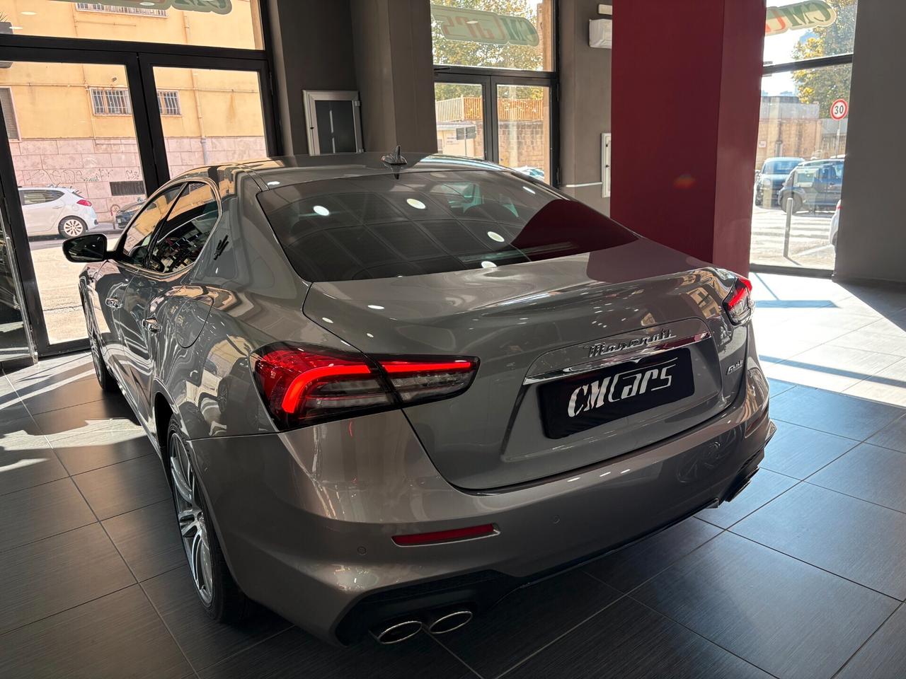 Maserati Ghibli 3.0 V6 Modena 350cv RWD auto ITALIANA