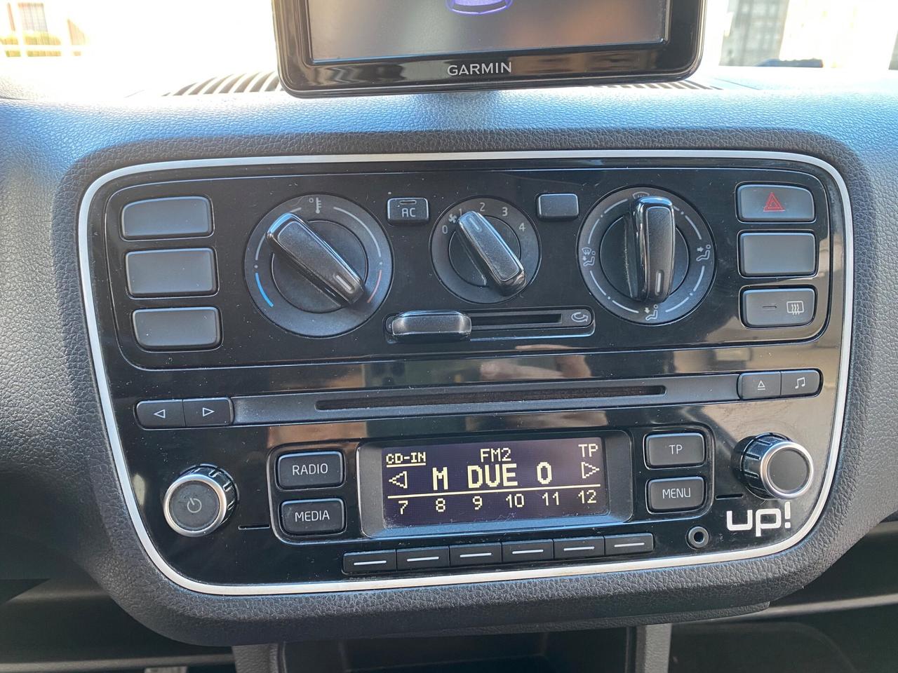 Volkswagen up! 1.0 3p. take