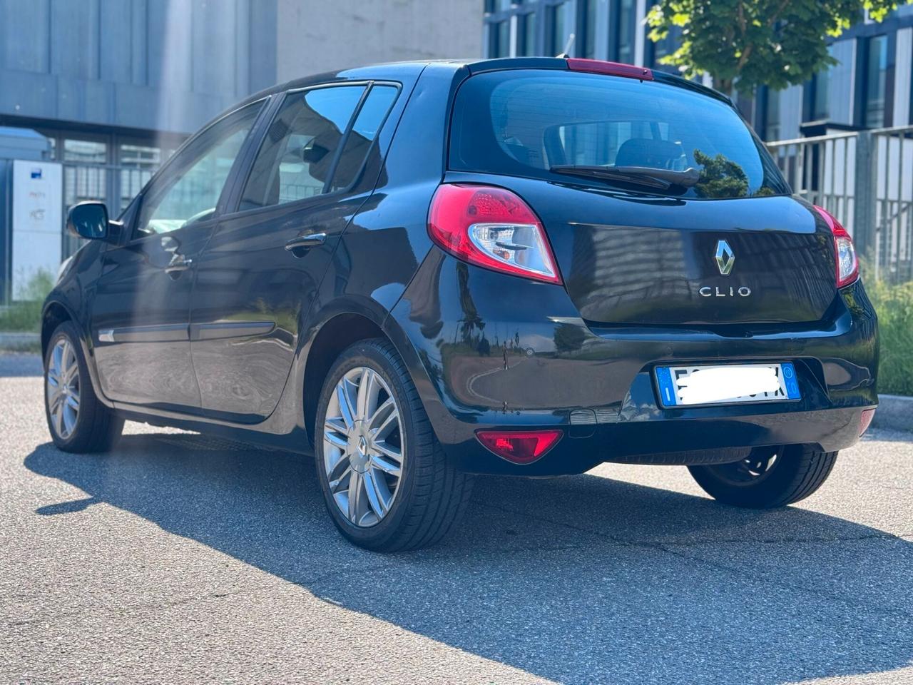Renault Clio 1.2 16V 5 porte Luxe