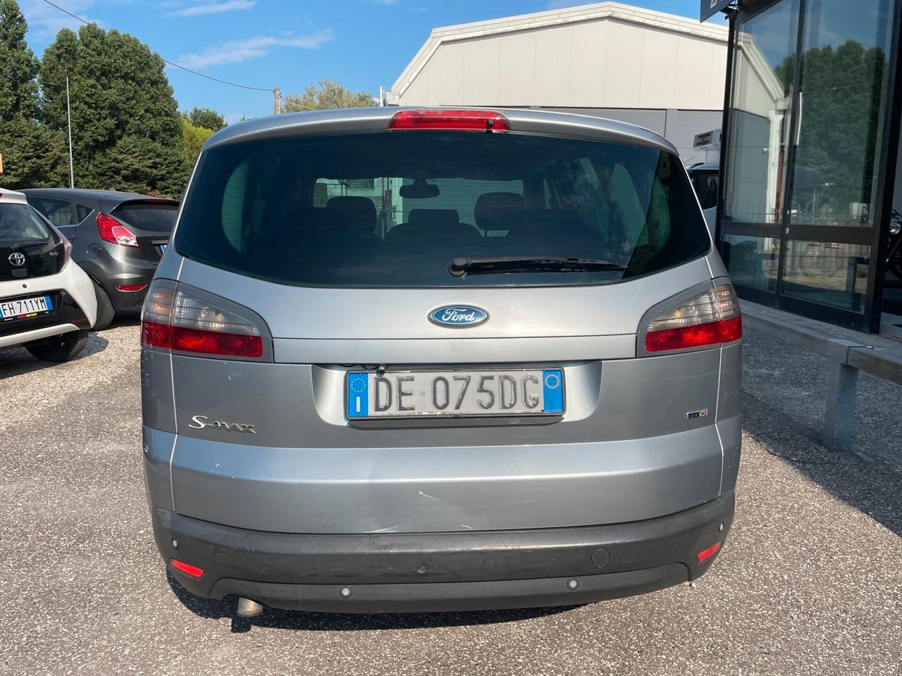 Ford S-Max 2.0 TDCi 140CV DPF LEGGI ANNUNCIO